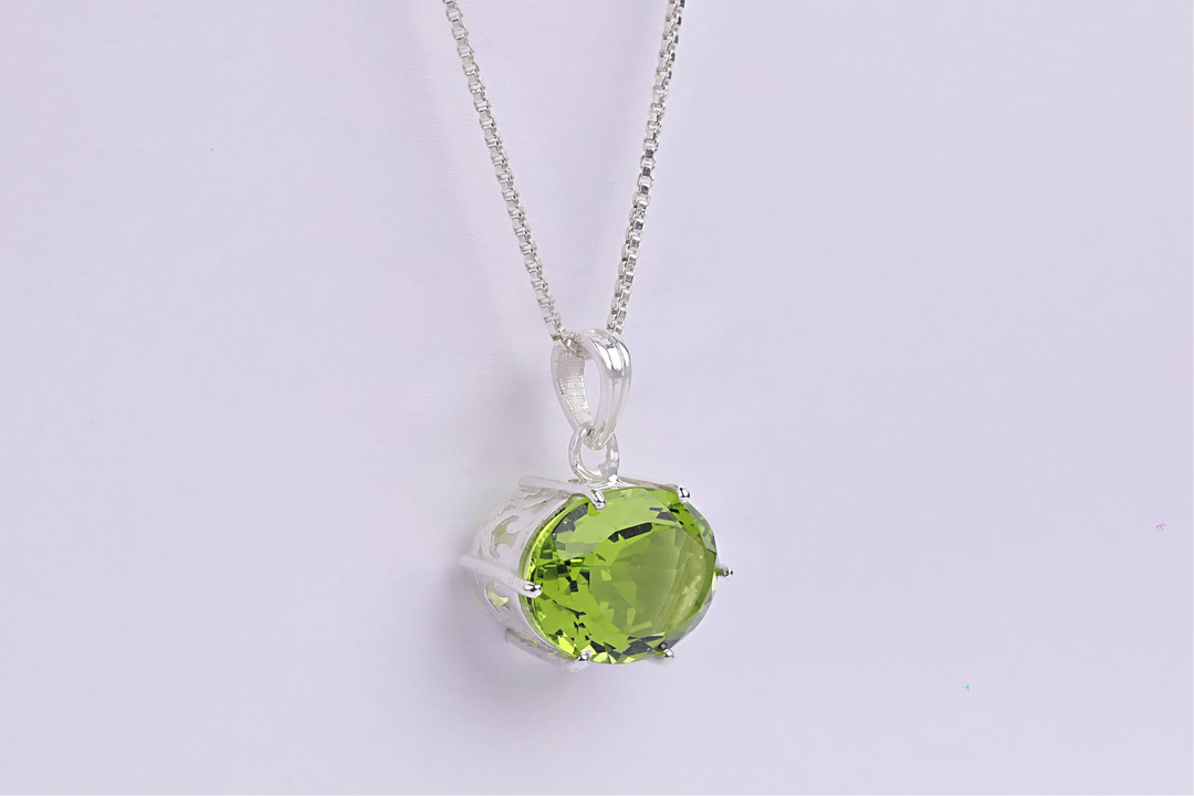August Peridot Bloom