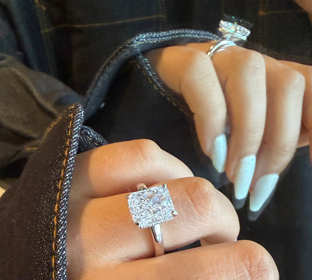 Radiant Halo Solitaire