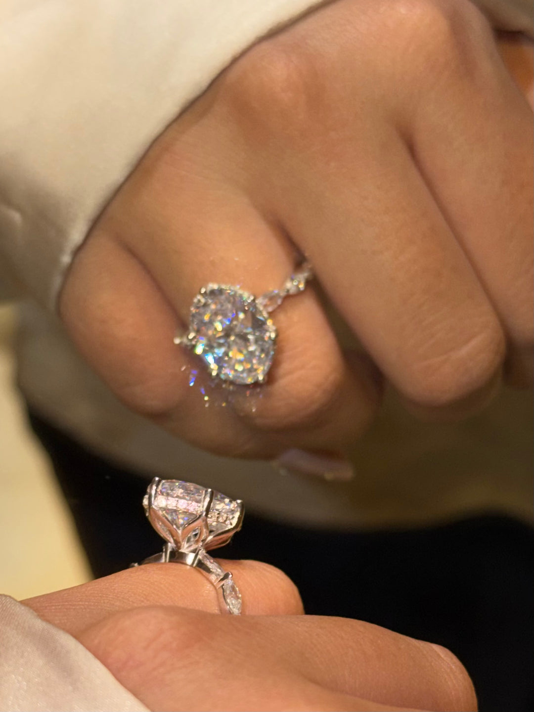 Floral Prong Oval