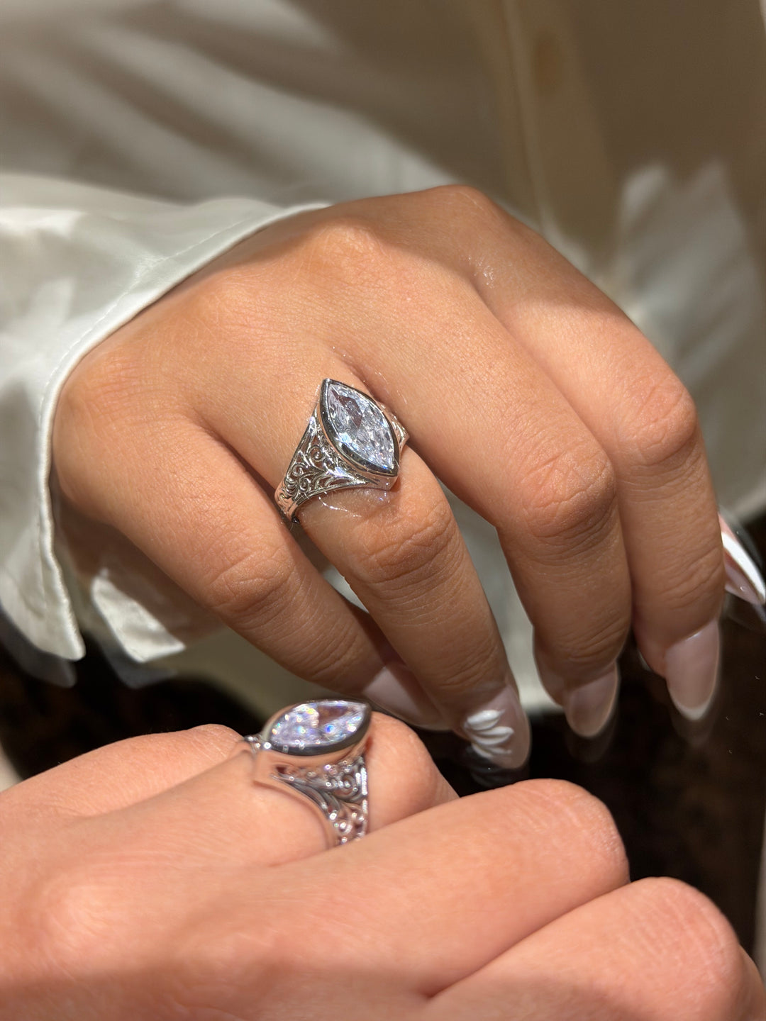 Antique Crest Marquise