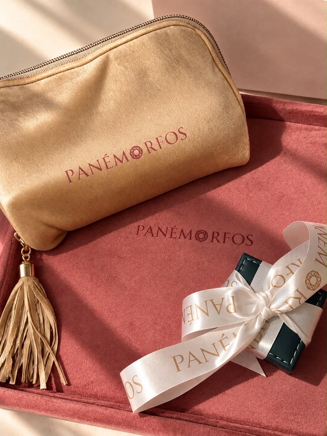 Join the Panémorfos community