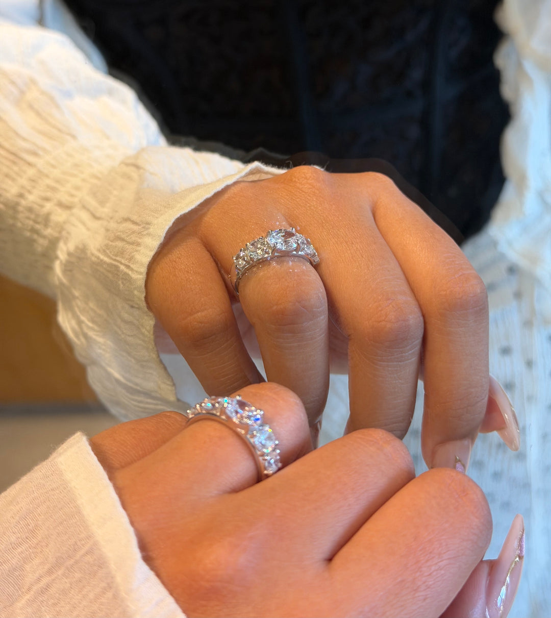 Eterna Oval Radiance